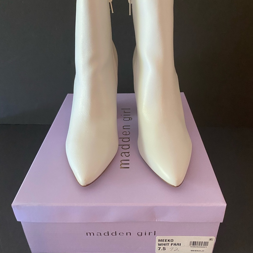 Madden Girl Meeko Block Heel Booties 7.5 M NEW - Picture 6 of 7